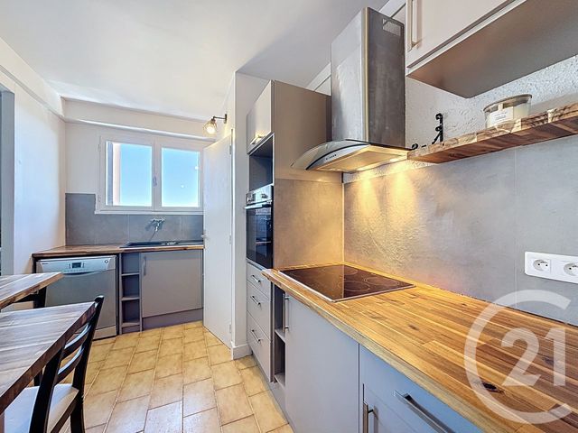 Appartement F3 à louer - 3 pièces - 56.7 m2 - GRASSE - 06 - PROVENCE-ALPES-COTE-D-AZUR - Century 21 Adhère Transactions
