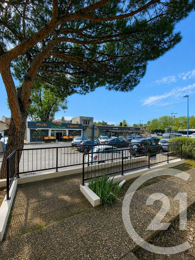 commerce à louer - 47.0 m2 - MANDELIEU LA NAPOULE - 06 - PROVENCE-ALPES-COTE-D-AZUR - Century 21 Adhère Transactions