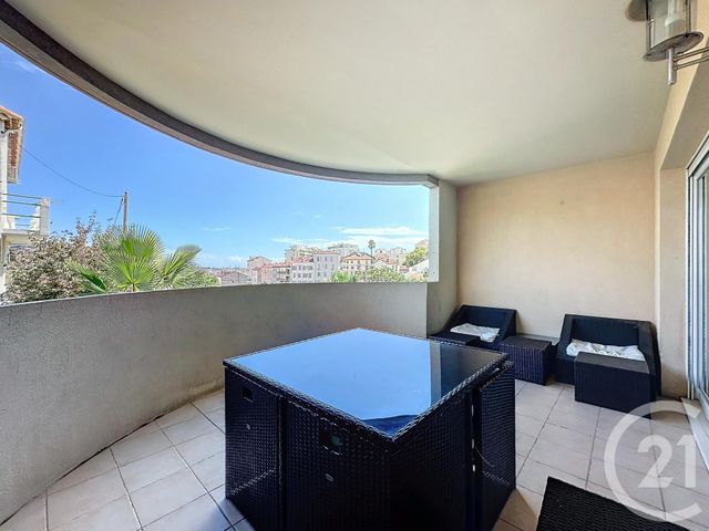 Appartement F4 à louer - 4 pièces - 87.79 m2 - CANNES - 06 - PROVENCE-ALPES-COTE-D-AZUR - Century 21 Adhère Transactions