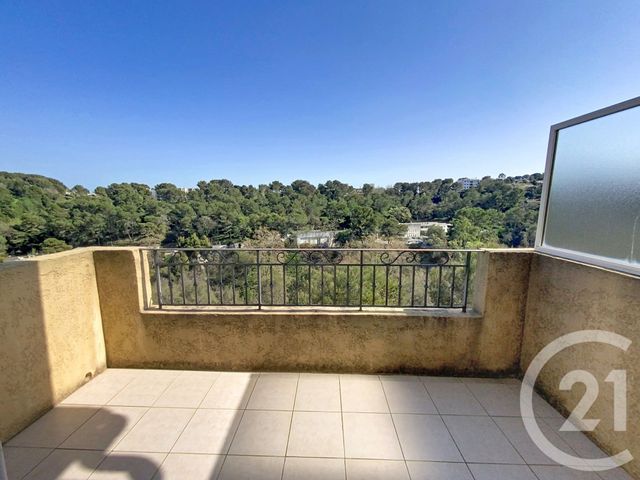 Appartement F2 à louer - 2 pièces - 47.0 m2 - MOUGINS - 06 - PROVENCE-ALPES-COTE-D-AZUR - Century 21 Adhère Transactions