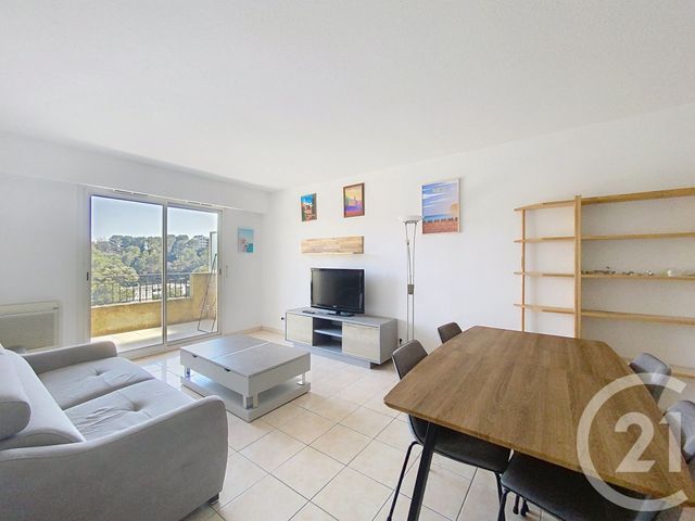 Appartement F2 à louer MOUGINS