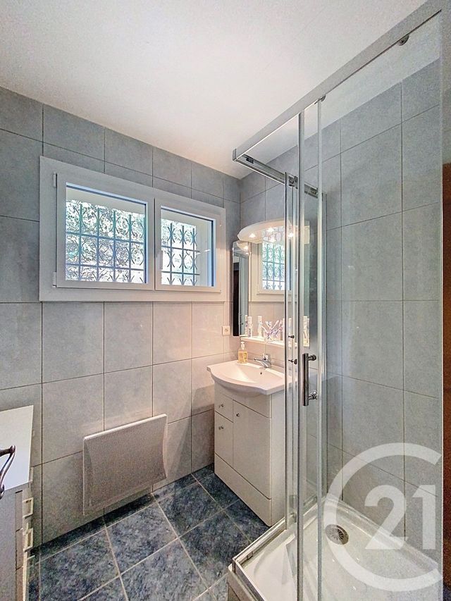 maison à louer - 4 pièces - 140.56 m2 - MOUGINS - 06 - PROVENCE-ALPES-COTE-D-AZUR - Century 21 Adhère Transactions