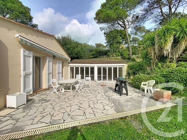 maison à louer - 4 pièces - 140.56 m2 - MOUGINS - 06 - PROVENCE-ALPES-COTE-D-AZUR - Century 21 Adhère Transactions