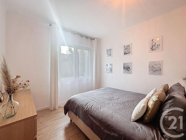 Appartement à vendre - 3 pièces - 94.29 m2 - LE CANNET - 06 - PROVENCE-ALPES-COTE-D-AZUR - Century 21 Adhère Transactions