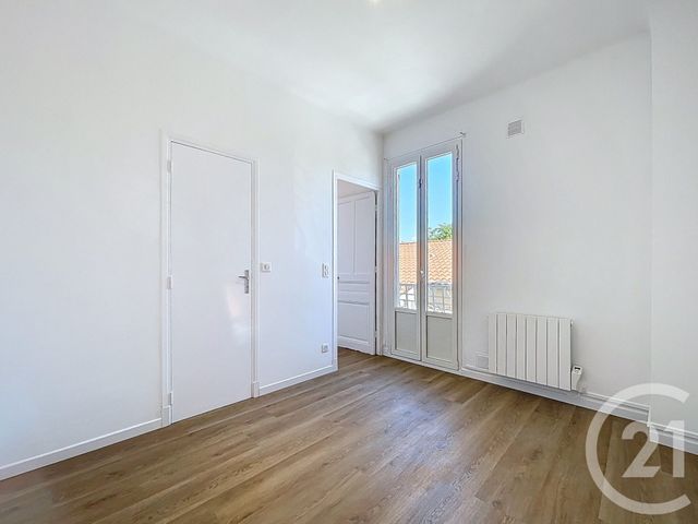 Appartement F2 à louer - 2 pièces - 42.0 m2 - ANTIBES - 06 - PROVENCE-ALPES-COTE-D-AZUR - Century 21 Adhère Transactions