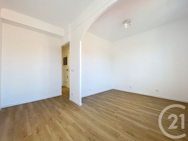 Appartement F2 à louer - 2 pièces - 42.0 m2 - ANTIBES - 06 - PROVENCE-ALPES-COTE-D-AZUR - Century 21 Adhère Transactions