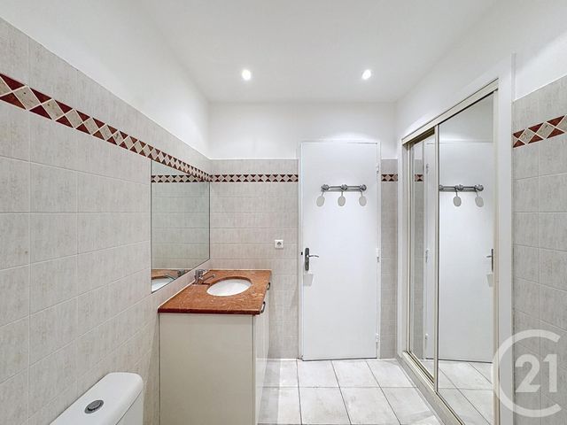 Appartement F2 à vendre - 2 pièces - 49.0 m2 - CANNES - 06 - PROVENCE-ALPES-COTE-D-AZUR - Century 21 Adhère Transactions