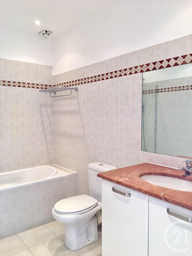 Appartement F2 à vendre - 2 pièces - 49.0 m2 - CANNES - 06 - PROVENCE-ALPES-COTE-D-AZUR - Century 21 Adhère Transactions