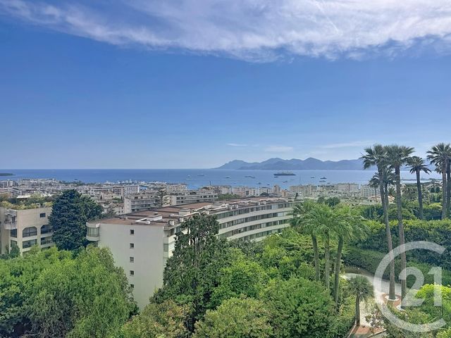 Appartement F2 à vendre - 2 pièces - 49.0 m2 - CANNES - 06 - PROVENCE-ALPES-COTE-D-AZUR - Century 21 Adhère Transactions