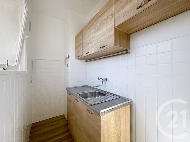 Appartement F1 à louer - 1 pièce - 21.05 m2 - LE CANNET - 06 - PROVENCE-ALPES-COTE-D-AZUR - Century 21 Adhère Transactions