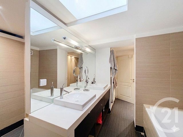 Appartement F4 à vendre - 4 pièces - 135.0 m2 - CANNES - 06 - PROVENCE-ALPES-COTE-D-AZUR - Century 21 Adhère Transactions