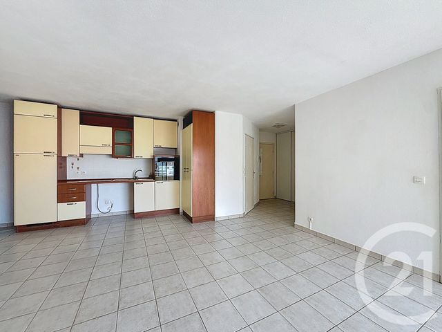 Appartement F2 à louer - 2 pièces - 36.23 m2 - CANNES - 06 - PROVENCE-ALPES-COTE-D-AZUR - Century 21 Adhère Transactions