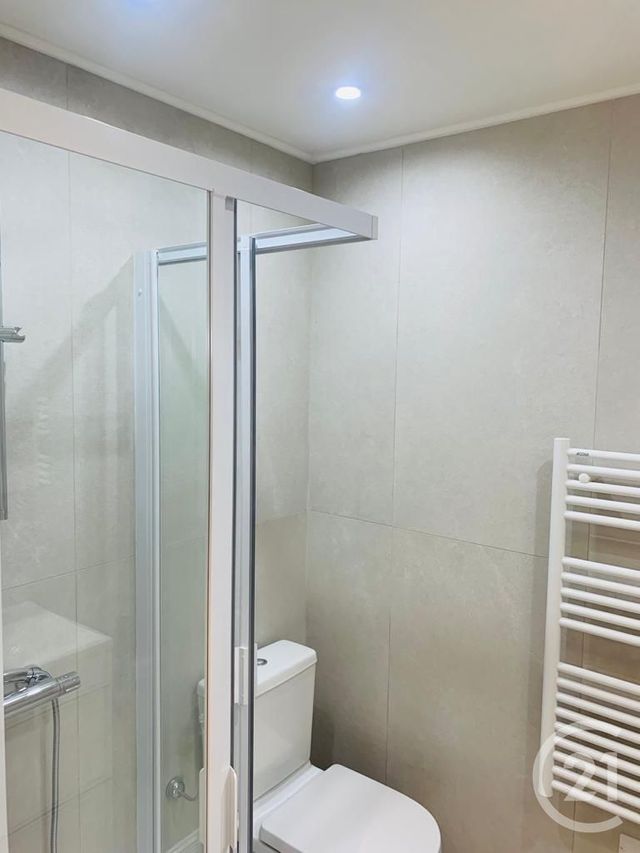 Appartement T1 à louer - 1 pièce - 25.61 m2 - CANNES - 06 - PROVENCE-ALPES-COTE-D-AZUR - Century 21 Adhère Transactions