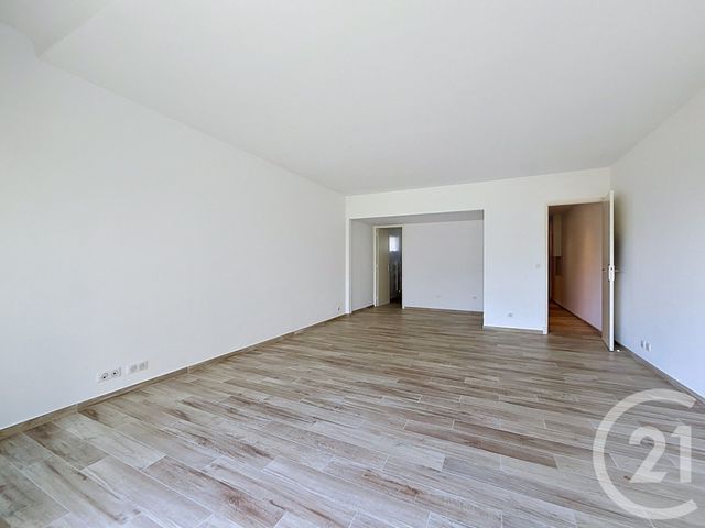 Appartement F1 à louer - 1 pièce - 40.0 m2 - CANNES - 06 - PROVENCE-ALPES-COTE-D-AZUR - Century 21 Adhère Transactions