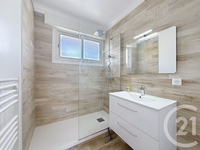 Appartement F1 à louer - 1 pièce - 40.0 m2 - CANNES - 06 - PROVENCE-ALPES-COTE-D-AZUR - Century 21 Adhère Transactions