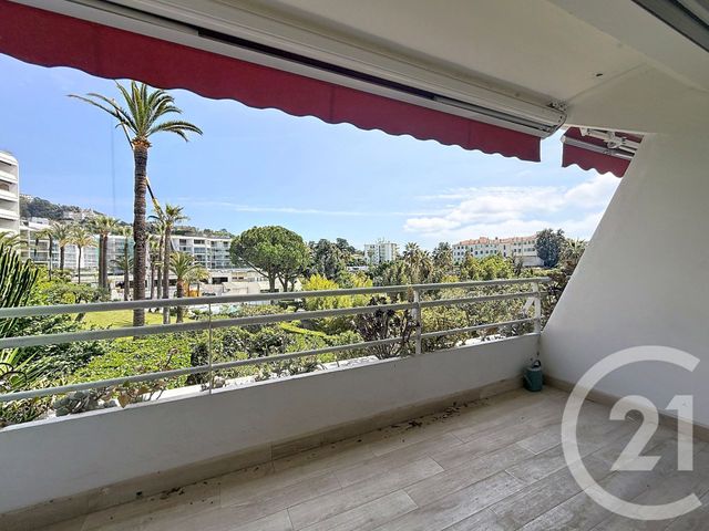 Appartement F1 à louer CANNES