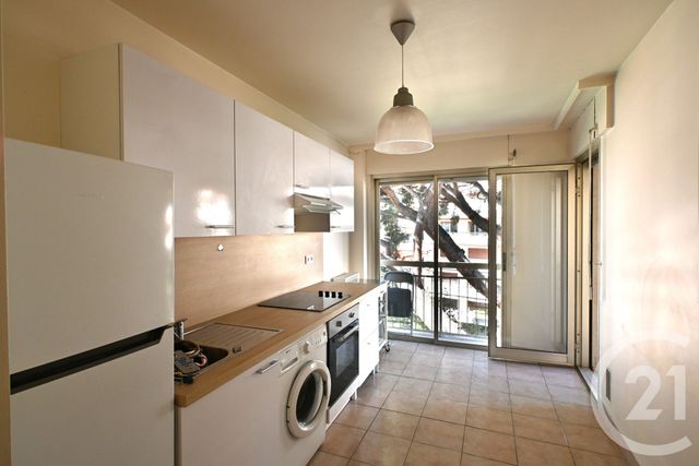 Appartement F2 à louer - 2 pièces - 54.27 m2 - CANNES - 06 - PROVENCE-ALPES-COTE-D-AZUR - Century 21 Adhère Transactions