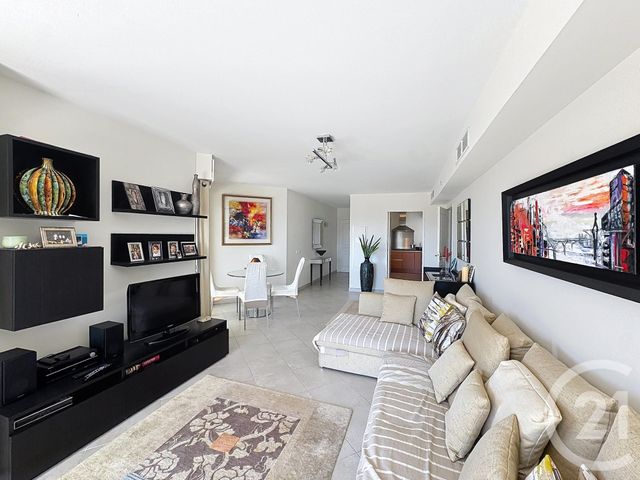 Appartement F3 à vendre - 3 pièces - 75.78 m2 - CANNES - 06 - PROVENCE-ALPES-COTE-D-AZUR - Century 21 Adhère Transactions
