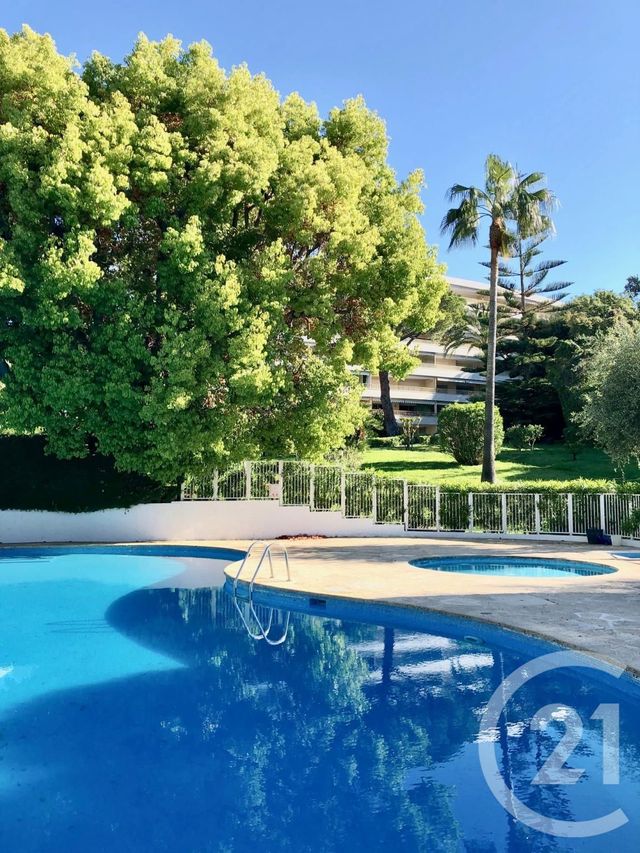 Appartement F2 à vendre - 2 pièces - 61.01 m2 - CANNES - 06 - PROVENCE-ALPES-COTE-D-AZUR - Century 21 Adhère Transactions