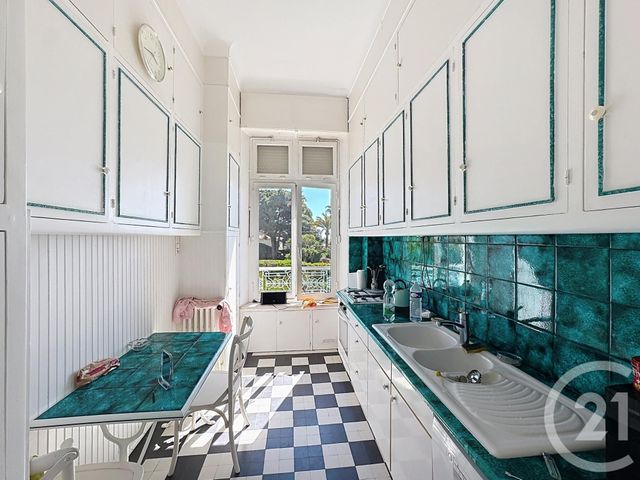 Appartement F6 à vendre - 6 pièces - 200.0 m2 - CANNES - 06 - PROVENCE-ALPES-COTE-D-AZUR - Century 21 Adhère Transactions