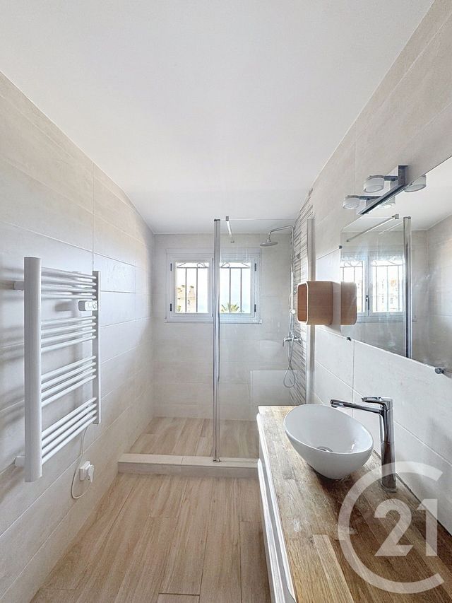 Appartement F2 à vendre - 2 pièces - 51.24 m2 - CANNES - 06 - PROVENCE-ALPES-COTE-D-AZUR - Century 21 Adhère Transactions