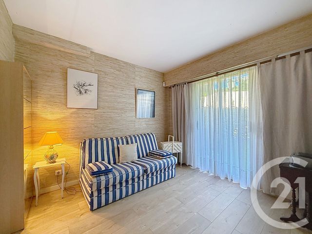 Appartement F4 à louer - 4 pièces - 136.0 m2 - CANNES - 06 - PROVENCE-ALPES-COTE-D-AZUR - Century 21 Adhère Transactions