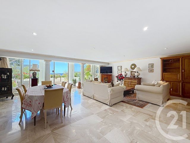 Appartement F4 à louer - 4 pièces - 136.0 m2 - CANNES - 06 - PROVENCE-ALPES-COTE-D-AZUR - Century 21 Adhère Transactions