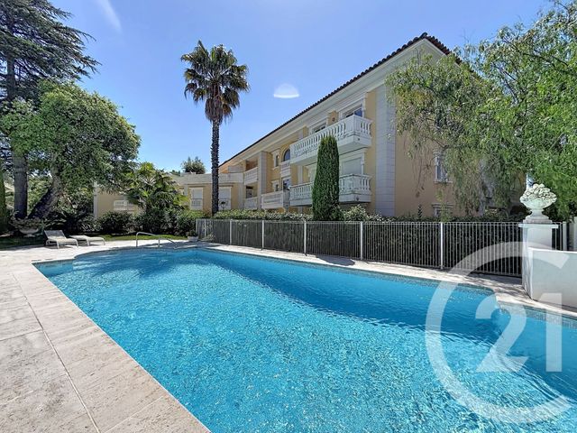 Appartement F4 à louer - 4 pièces - 136.0 m2 - CANNES - 06 - PROVENCE-ALPES-COTE-D-AZUR - Century 21 Adhère Transactions