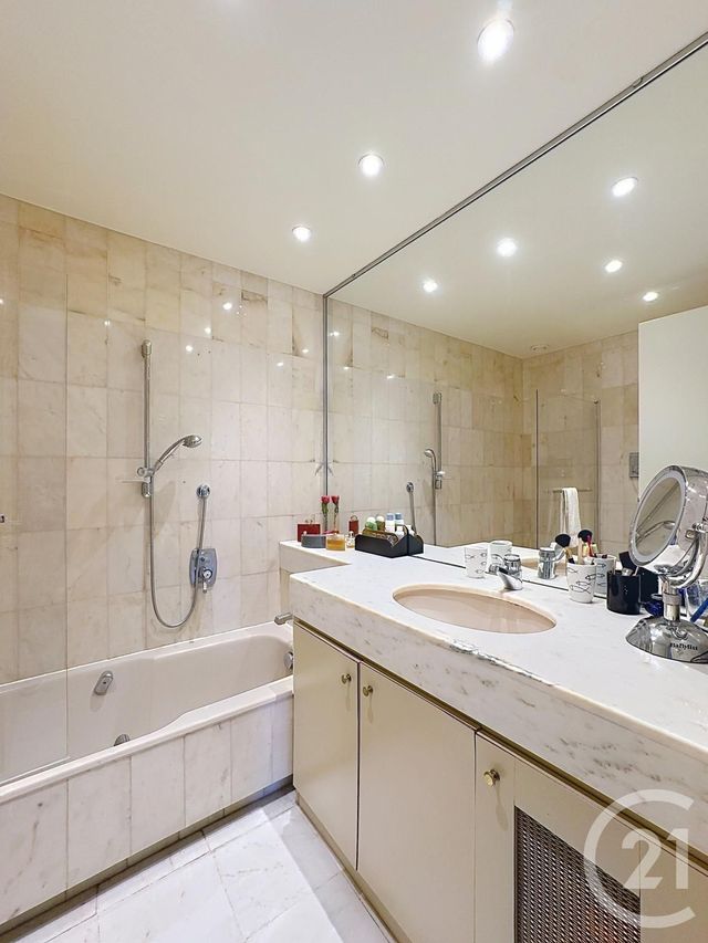 Appartement F3 à vendre - 3 pièces - 70.45 m2 - CANNES - 06 - PROVENCE-ALPES-COTE-D-AZUR - Century 21 Adhère Transactions