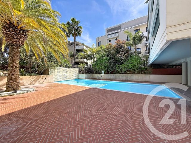 Appartement F1 à louer - 1 pièce - 27.26 m2 - CANNES - 06 - PROVENCE-ALPES-COTE-D-AZUR - Century 21 Adhère Transactions