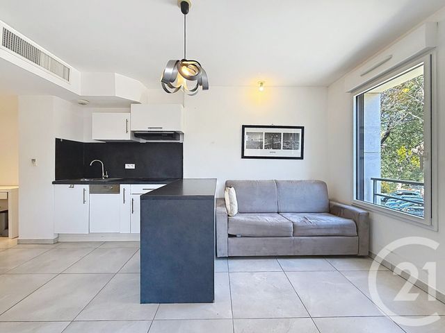 Appartement F1 à louer CANNES