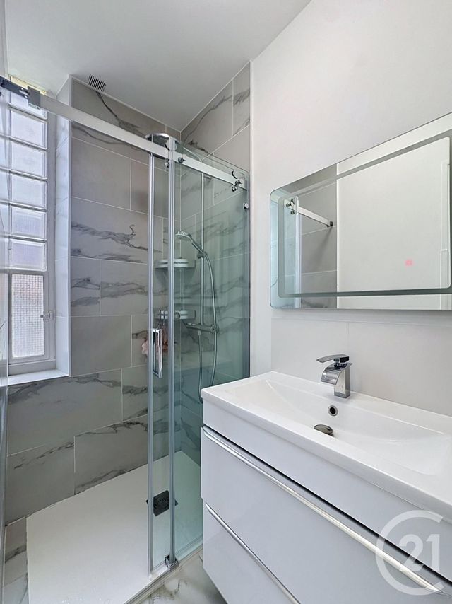 Appartement F3 à vendre - 3 pièces - 67.01 m2 - CANNES - 06 - PROVENCE-ALPES-COTE-D-AZUR - Century 21 Adhère Transactions