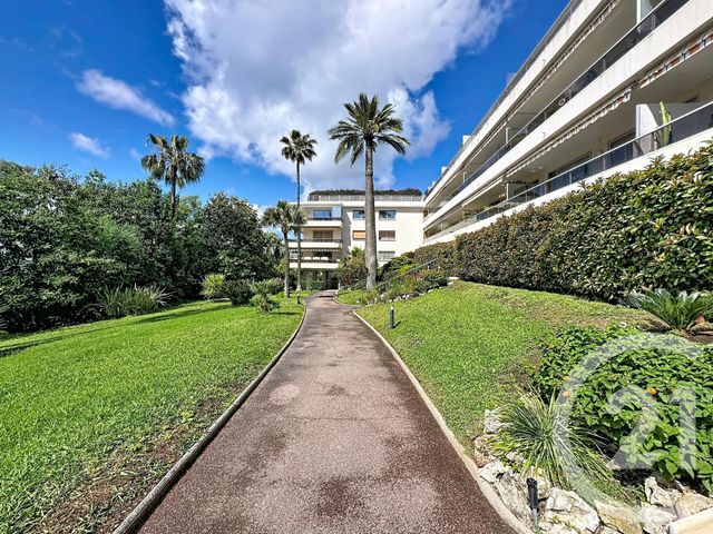 Appartement F4 à vendre - 4 pièces - 114.0 m2 - CANNES - 06 - PROVENCE-ALPES-COTE-D-AZUR - Century 21 Adhère Transactions