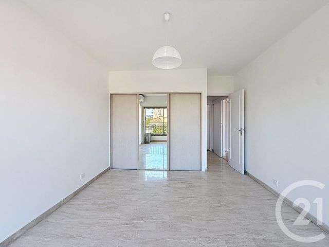 Appartement F3 à louer - 3 pièces - 57.62 m2 - CANNES - 06 - PROVENCE-ALPES-COTE-D-AZUR - Century 21 Adhère Transactions