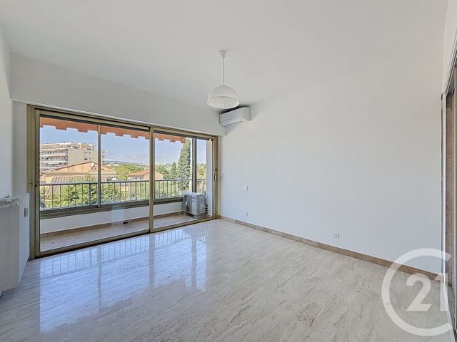 Appartement F3 à louer - 3 pièces - 57.62 m2 - CANNES - 06 - PROVENCE-ALPES-COTE-D-AZUR - Century 21 Adhère Transactions