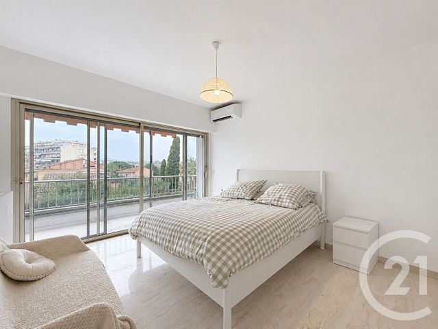Appartement F3 à louer - 3 pièces - 57.62 m2 - CANNES - 06 - PROVENCE-ALPES-COTE-D-AZUR - Century 21 Adhère Transactions