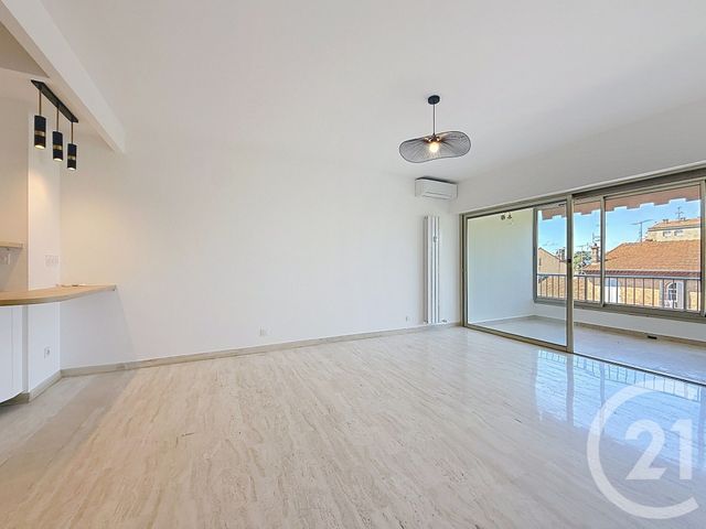 Appartement F3 à louer - 3 pièces - 57.62 m2 - CANNES - 06 - PROVENCE-ALPES-COTE-D-AZUR - Century 21 Adhère Transactions