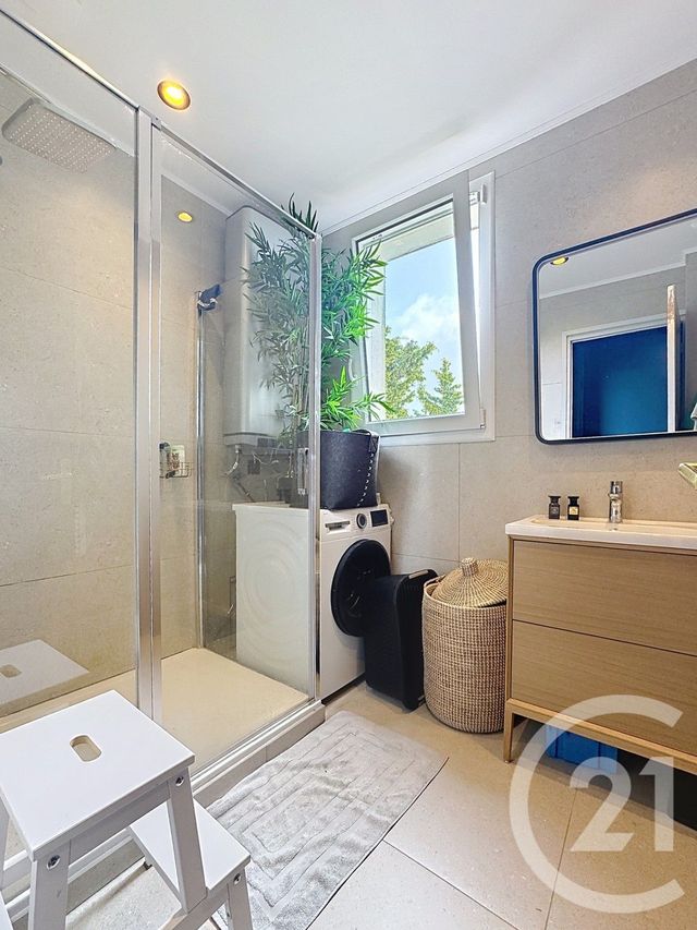 Appartement F3 à vendre - 3 pièces - 63.0 m2 - CANNES - 06 - PROVENCE-ALPES-COTE-D-AZUR - Century 21 Adhère Transactions