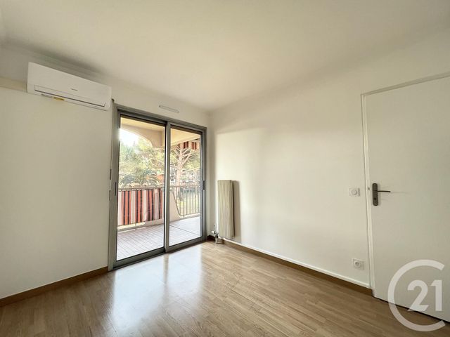 Appartement F2 à louer - 2 pièces - 41.09 m2 - MANDELIEU LA NAPOULE - 06 - PROVENCE-ALPES-COTE-D-AZUR - Century 21 Adhère Transactions