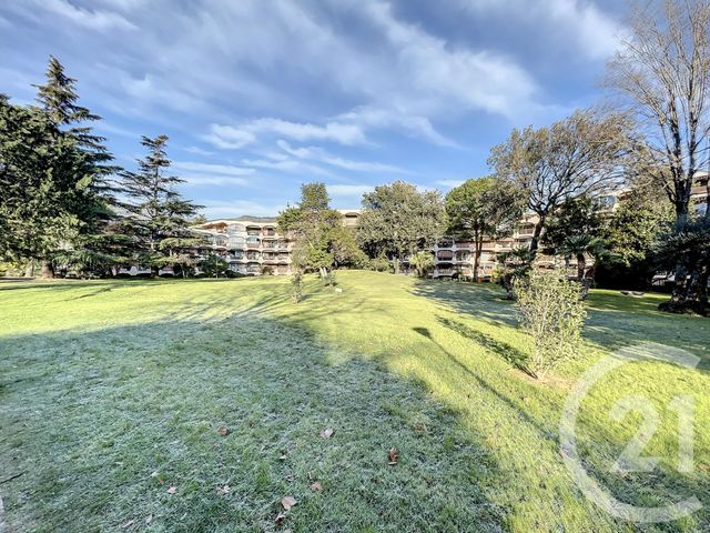 Appartement F2 à louer - 2 pièces - 41.09 m2 - MANDELIEU LA NAPOULE - 06 - PROVENCE-ALPES-COTE-D-AZUR - Century 21 Adhère Transactions