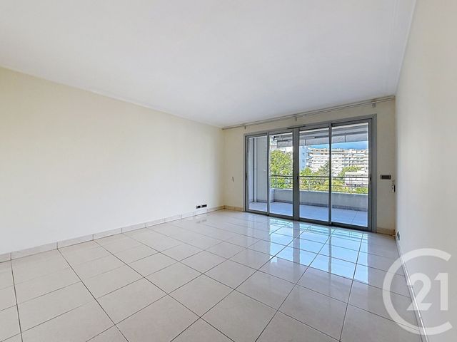 Appartement F2 à louer - 2 pièces - 45.33 m2 - CANNES - 06 - PROVENCE-ALPES-COTE-D-AZUR - Century 21 Adhère Transactions