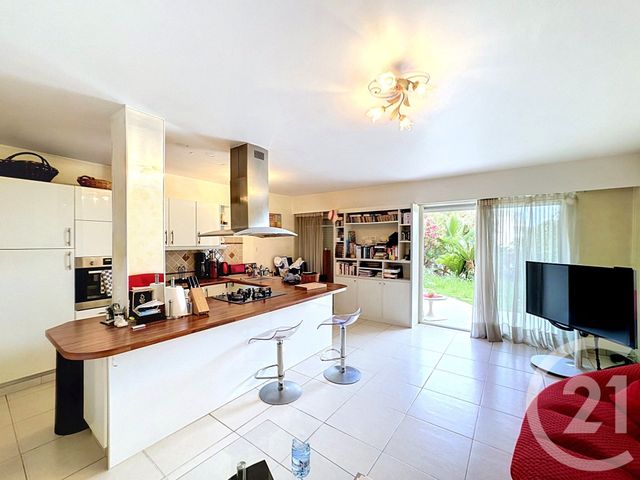 Appartement F3 à vendre - 3 pièces - 68.04 m2 - CANNES - 06 - PROVENCE-ALPES-COTE-D-AZUR - Century 21 Adhère Transactions