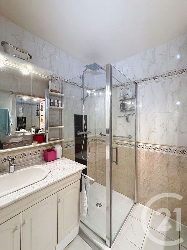 Appartement F3 à vendre - 3 pièces - 68.04 m2 - CANNES - 06 - PROVENCE-ALPES-COTE-D-AZUR - Century 21 Adhère Transactions