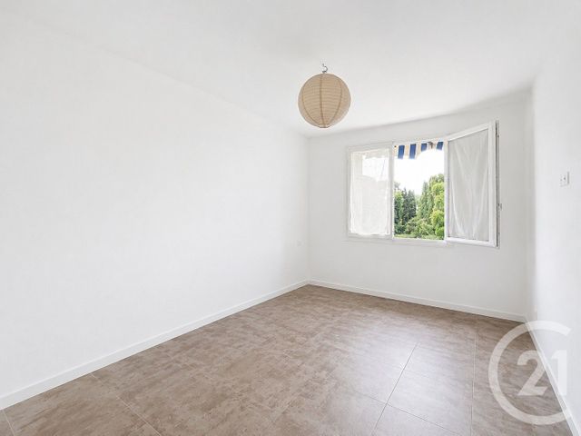 Appartement F3 à louer - 3 pièces - 62.1 m2 - CANNES - 06 - PROVENCE-ALPES-COTE-D-AZUR - Century 21 Adhère Transactions