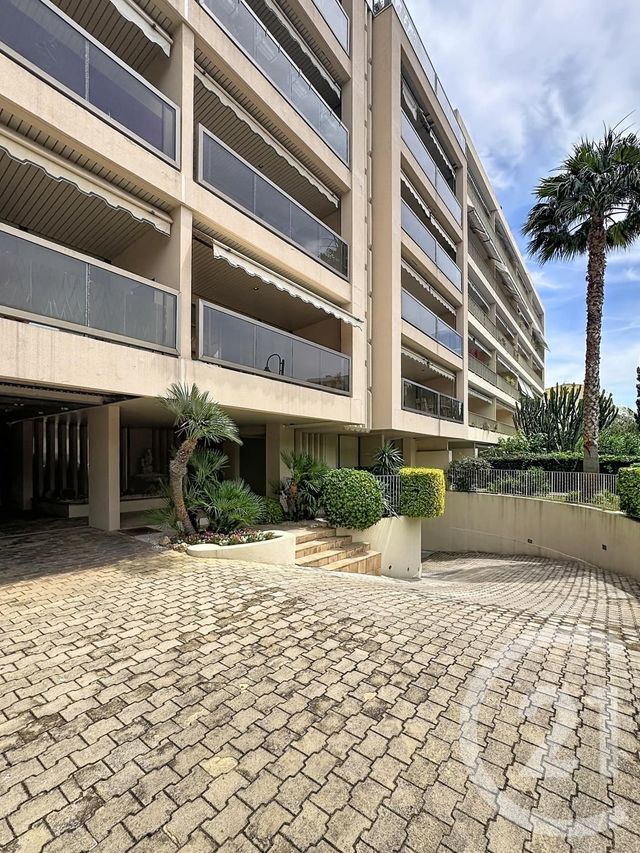 Appartement F1 à vendre - 2 pièces - 46.06 m2 - CANNES - 06 - PROVENCE-ALPES-COTE-D-AZUR - Century 21 Adhère Transactions