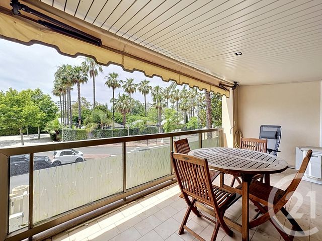 Appartement F1 à vendre - 2 pièces - 46.06 m2 - CANNES - 06 - PROVENCE-ALPES-COTE-D-AZUR - Century 21 Adhère Transactions