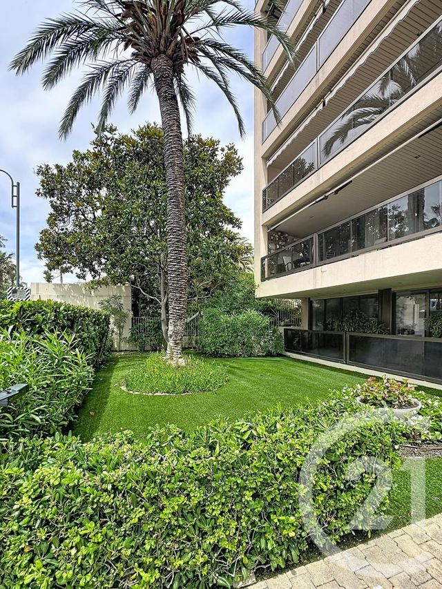 Appartement F1 à vendre - 2 pièces - 46.06 m2 - CANNES - 06 - PROVENCE-ALPES-COTE-D-AZUR - Century 21 Adhère Transactions