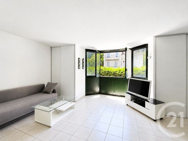 Appartement F1 à louer - 1 pièce - 28.0 m2 - GRASSE - 06 - PROVENCE-ALPES-COTE-D-AZUR - Century 21 Adhère Transactions