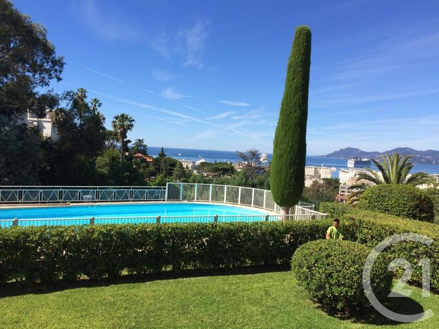 Appartement F1 à vendre - 1 pièce - 11.0 m2 - CANNES - 06 - PROVENCE-ALPES-COTE-D-AZUR - Century 21 Adhère Transactions
