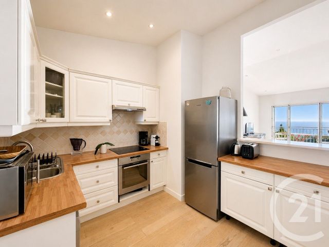 Appartement F3 à louer - 3 pièces - 82.0 m2 - LE GOLFE JUAN - 06 - PROVENCE-ALPES-COTE-D-AZUR - Century 21 Adhère Transactions